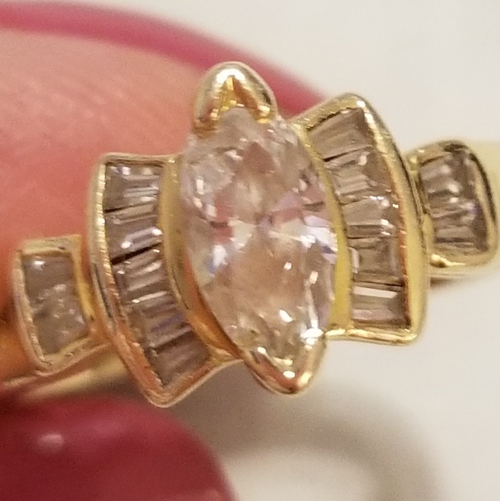 Diamond Ring - Picture 7 of 7